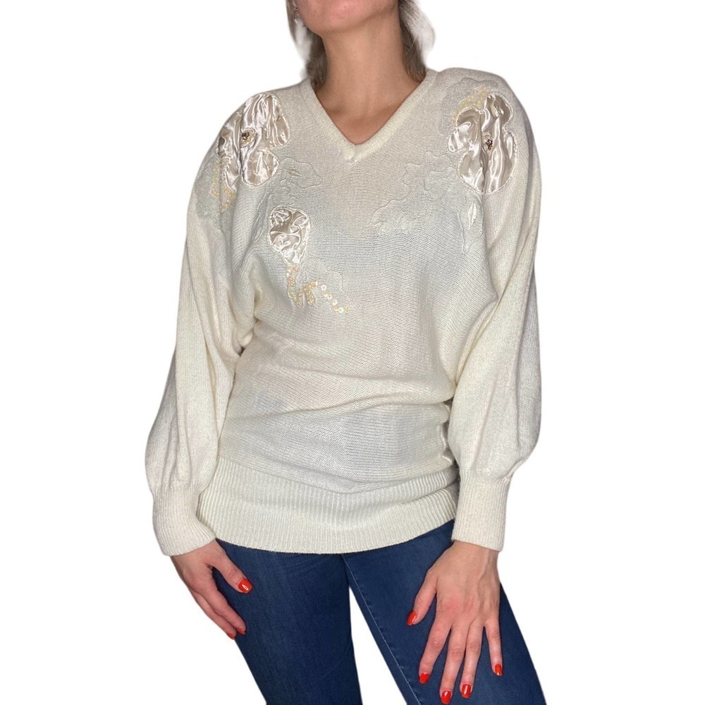 VINTAGE Cream Unique 80’s Sweater Small